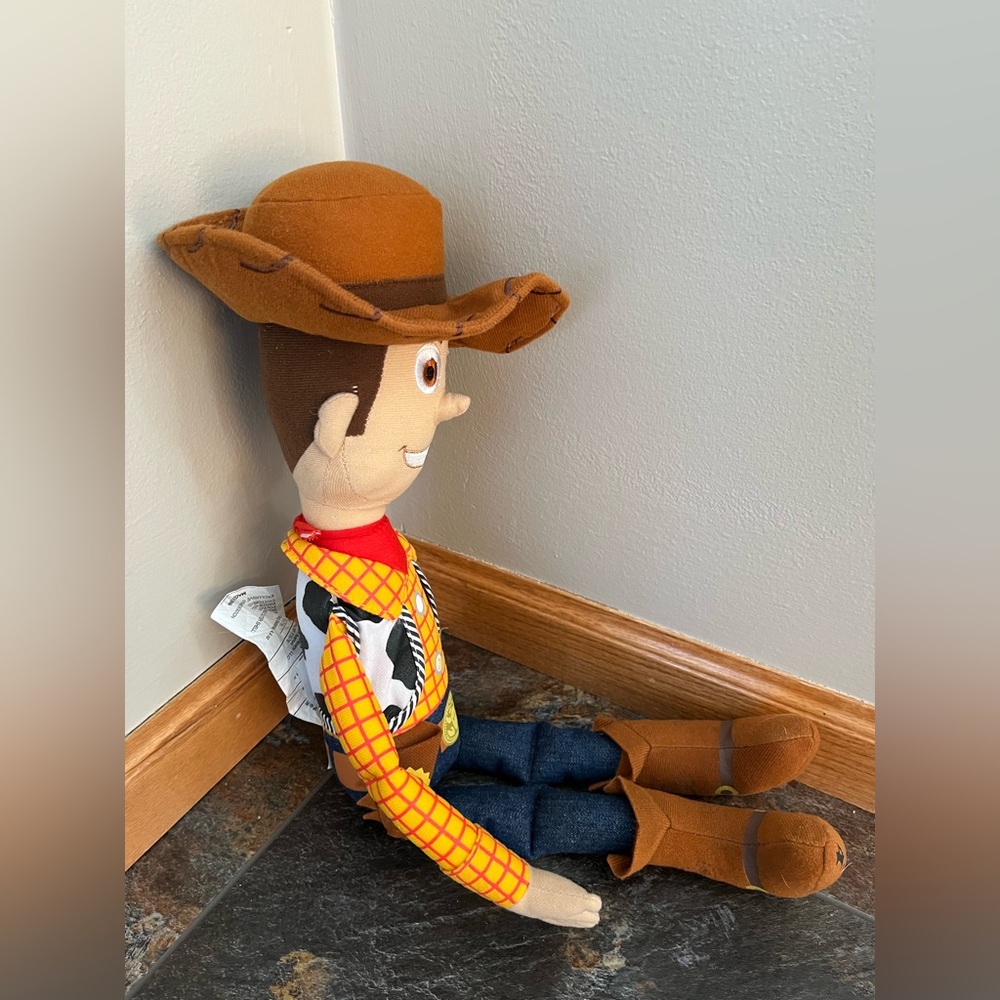 Disney Pixar iconic Woody 2010 stuffed cowboy plush with hook & loop hands. - Picture 4 of 12
